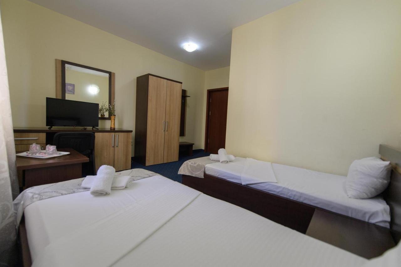 Hotel Cora Constanta Exterior photo